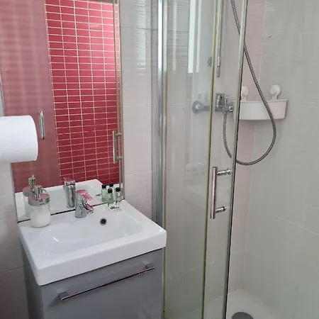 Mikaela 2 Affittacamere Ramada