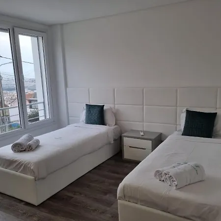 Mikaela 2 Affittacamere 3*